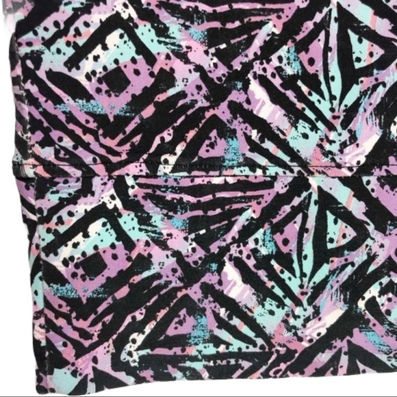 Talula Aritzia Patterned Bodycon Mini Dress Size Medium - Picture 4 of 8